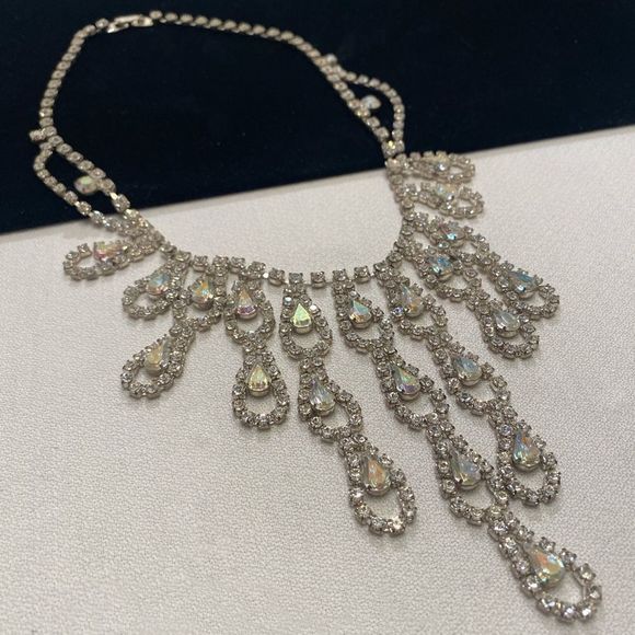 Vintage 1950’s Rhinestone Statement Necklace - Picture 3 of 9